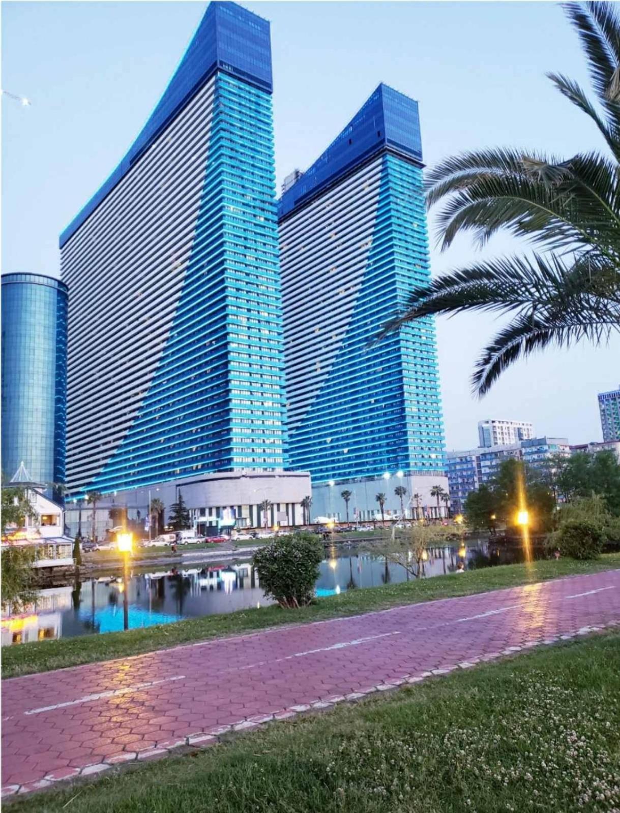 Orbi City Batumi Hotel Exterior foto